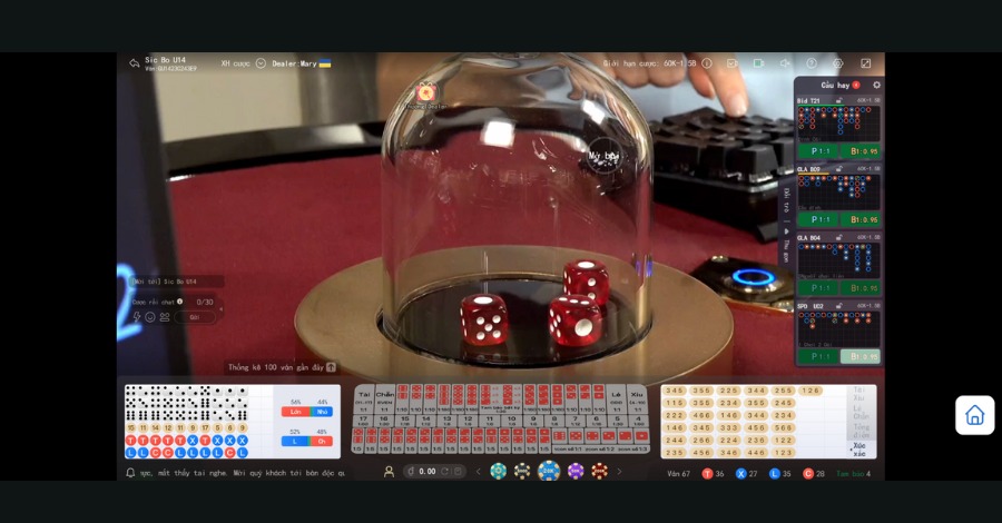 Hướng dẫn cách chơi cá cược Tài xỉu 8Xbet cơ bản cho tân binh 1 Tài xỉu 8Xbet được biết đến với sức hút đặc biệt của 3 viên xí ngầu